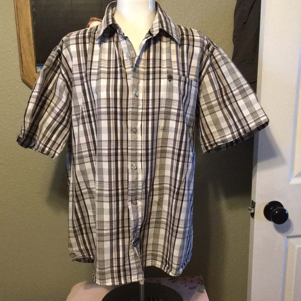 Men’s South Pole button down front shirt Size XL